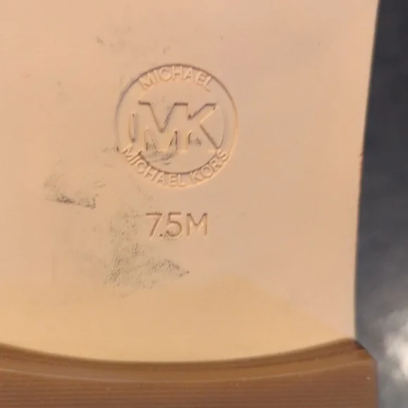 MICHAEL Michael Kors Thong Buckle Sandals - Picture 7 of 8